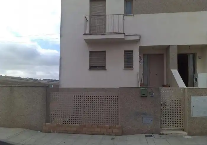 Adossat en venda a Avenida Huelva 7, imagen 2