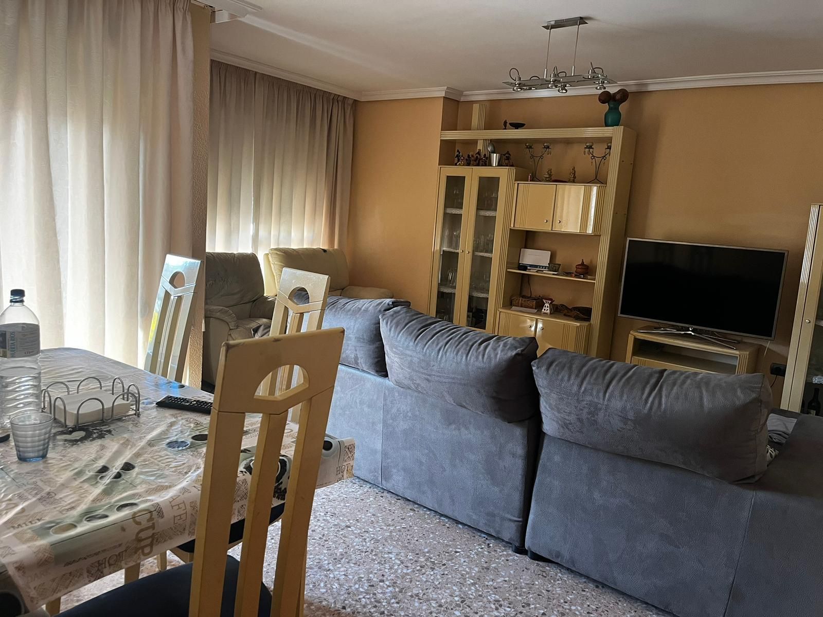 Sala de estar de Piso en venta en Villanueva de Castellón con Aire acondicionado, Calefacción y Trastero