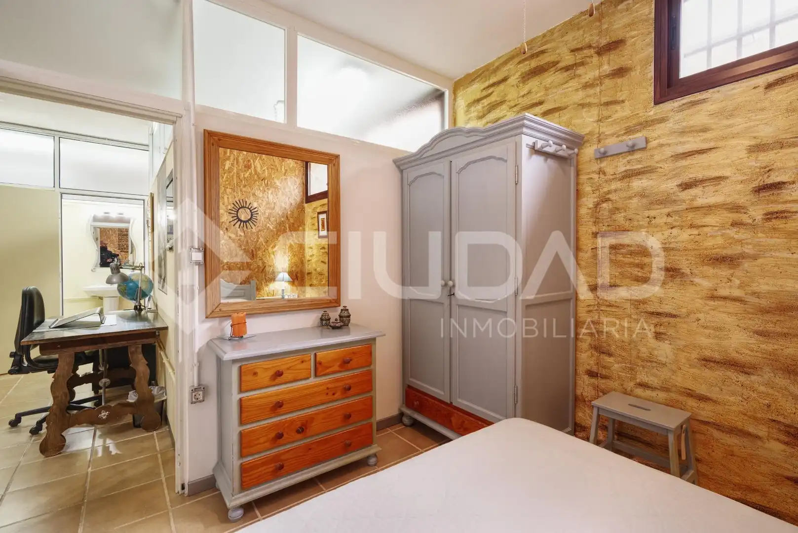 Dormitori de Casa o xalet en venda en Castilleja de la Cuesta amb Aire condicionat, Jardí privat i Terrassa
