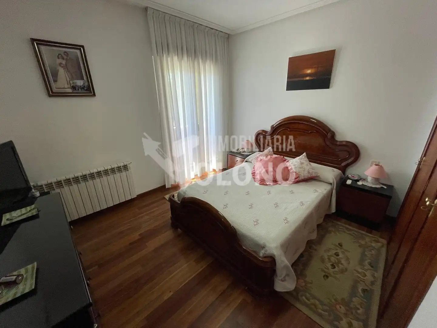 Dormitori de Casa o xalet en venda en Rodezno amb Calefacció, Jardí privat i Parquet