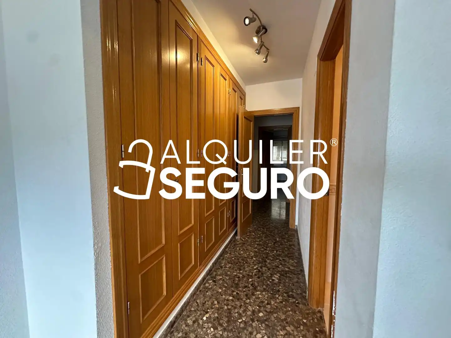 Piso de alquiler en Meliana con Calefacción