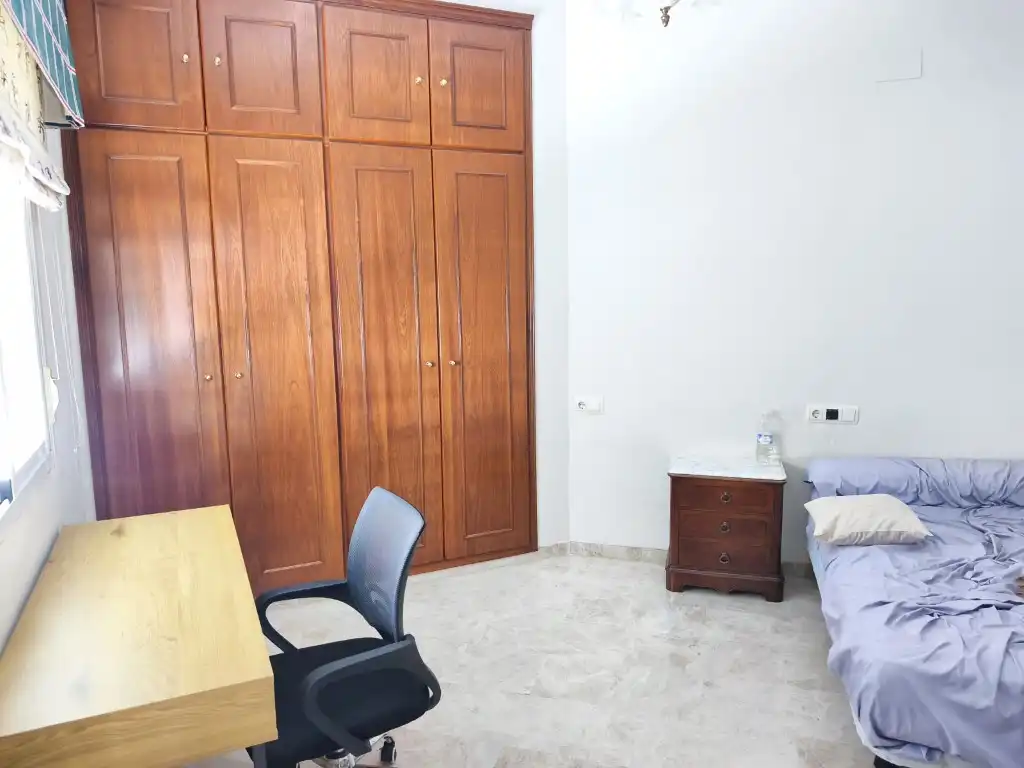Bedroom of Flat for rent in Córdoba