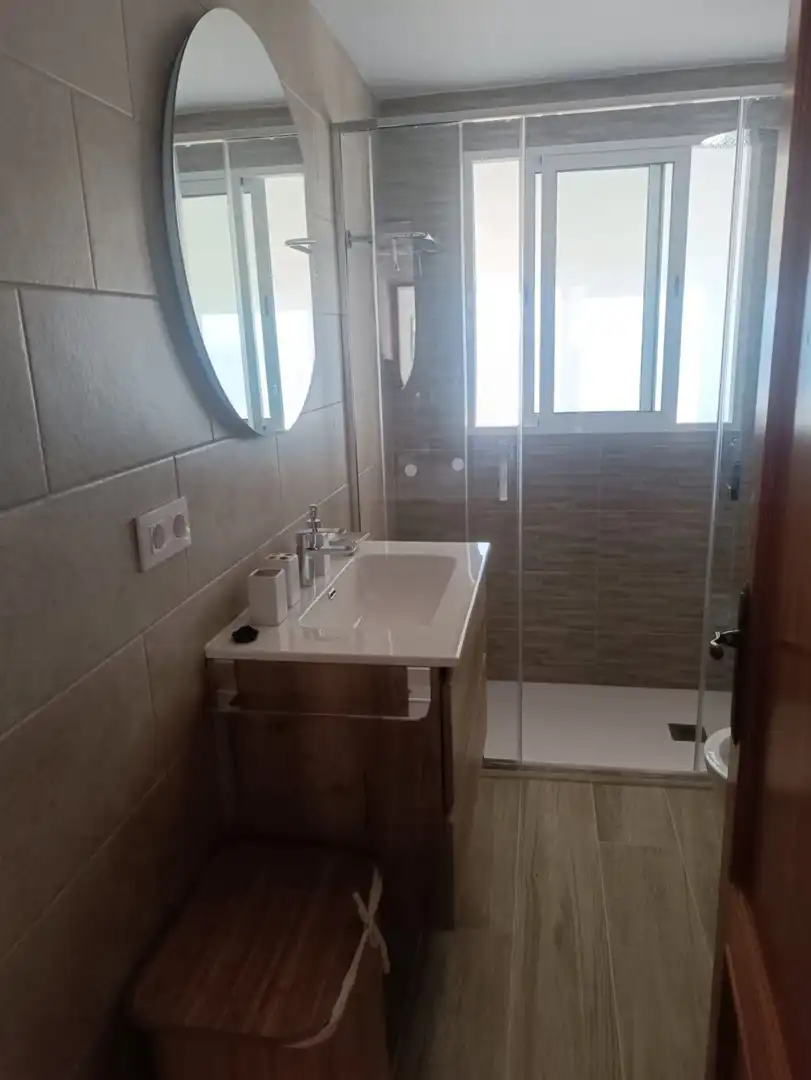 Bany de Apartament de lloguer en Sotogrande amb Aire condicionat