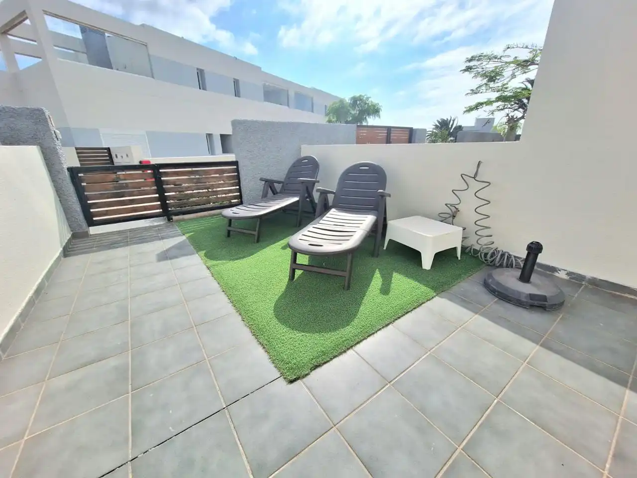 Duplexes for rent in Obispo Pildain Esquina Avda Sebastian Sosa, Agaete