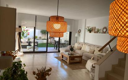 Living room of Single-family semi-detached for sale in Castellar del Vallès