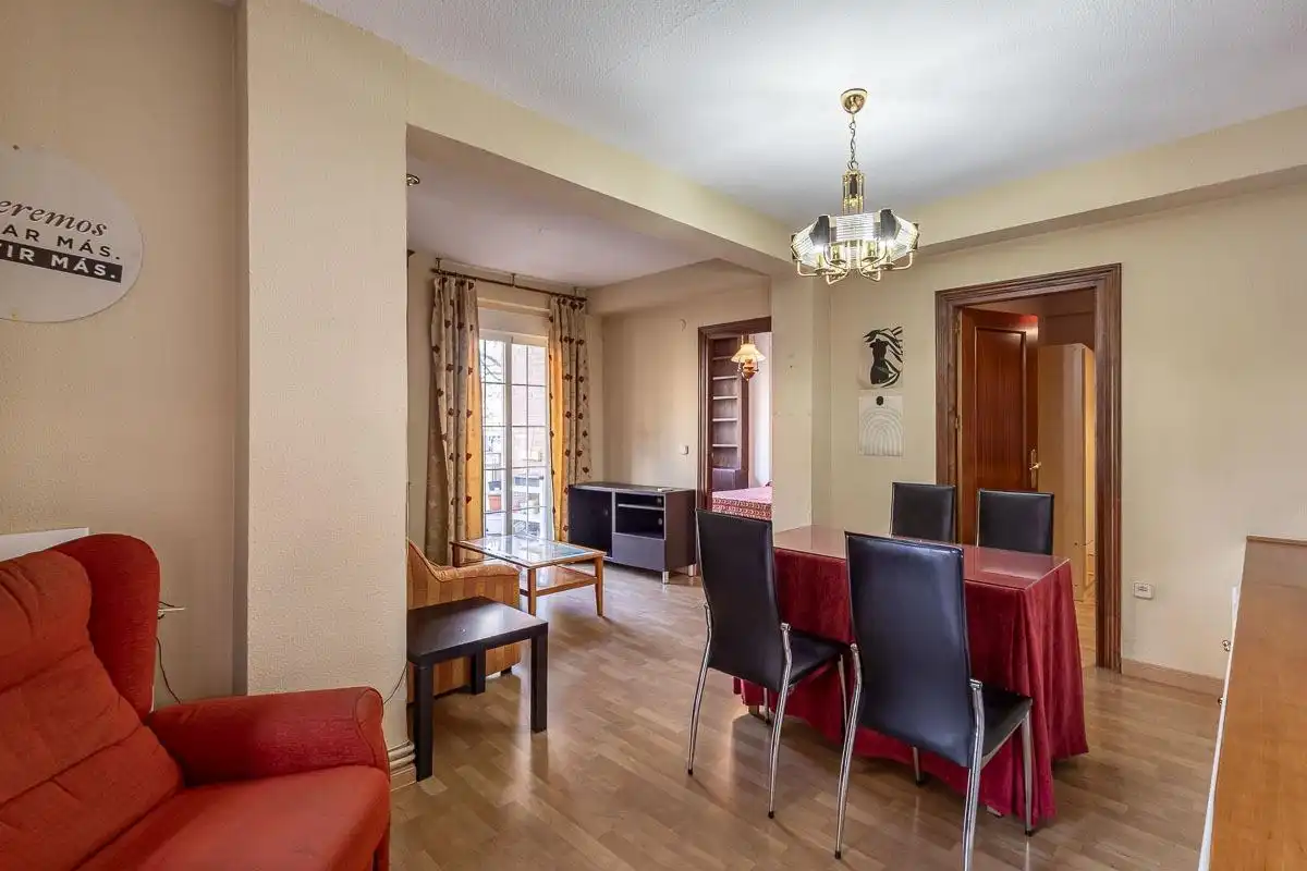 Flat with terrace for sale in Avenida CADIZ, imagen 3