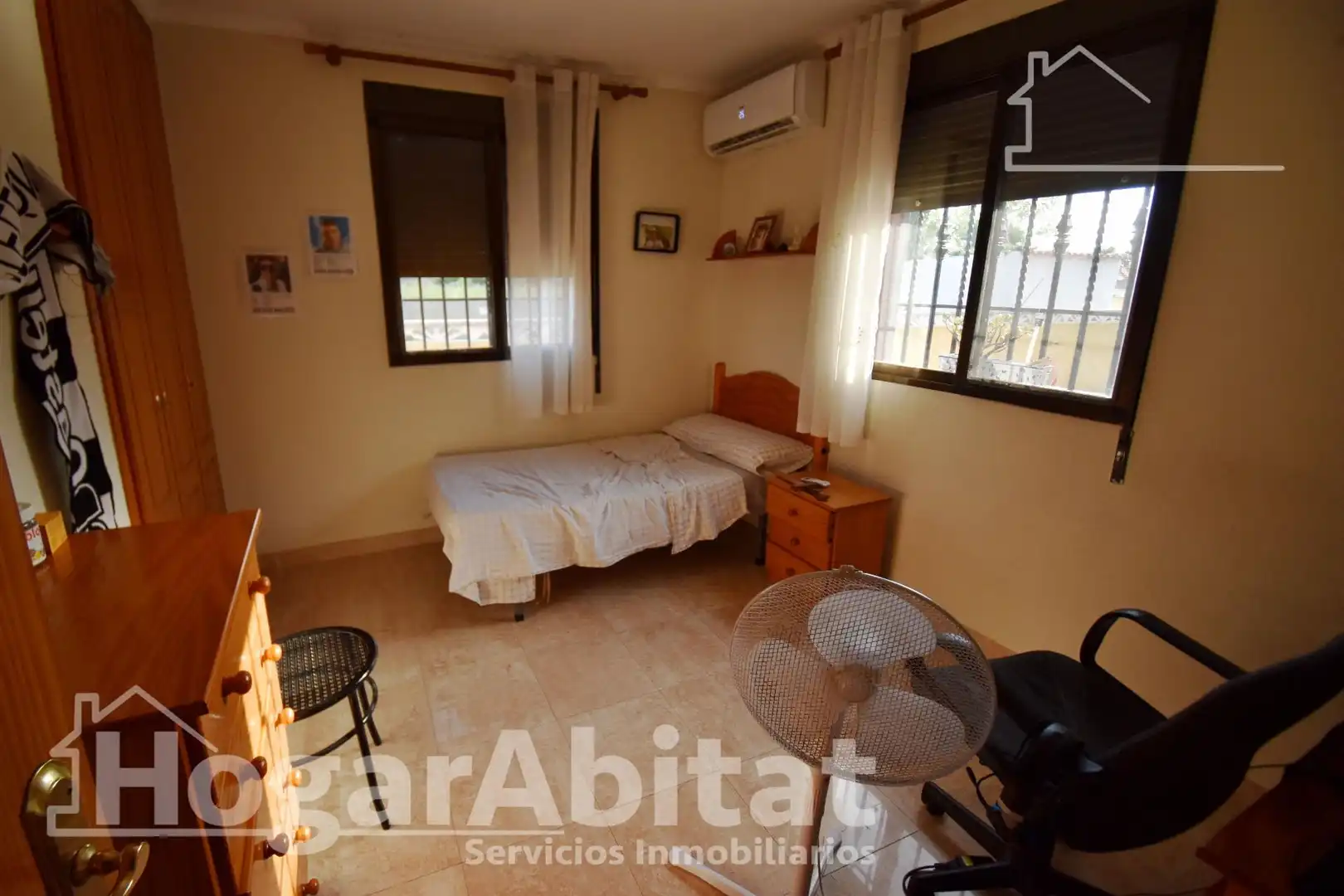 Schlafzimmer von Haus oder Chalet zum Verkauf in Castellón de la Plana / Castelló de la Plana mit Klimaanlage, Privatgarten und Terrasse