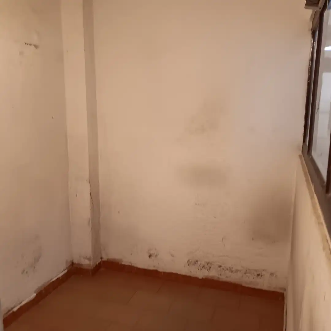 Habitación de Local de alquiler en Zaragoza