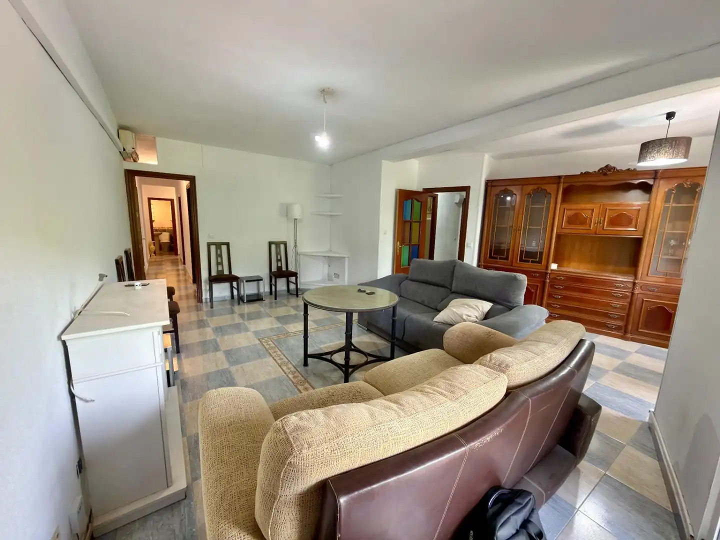 Sala de estar de Piso en venta en Córdoba con Terraza, Trastero y Amueblado