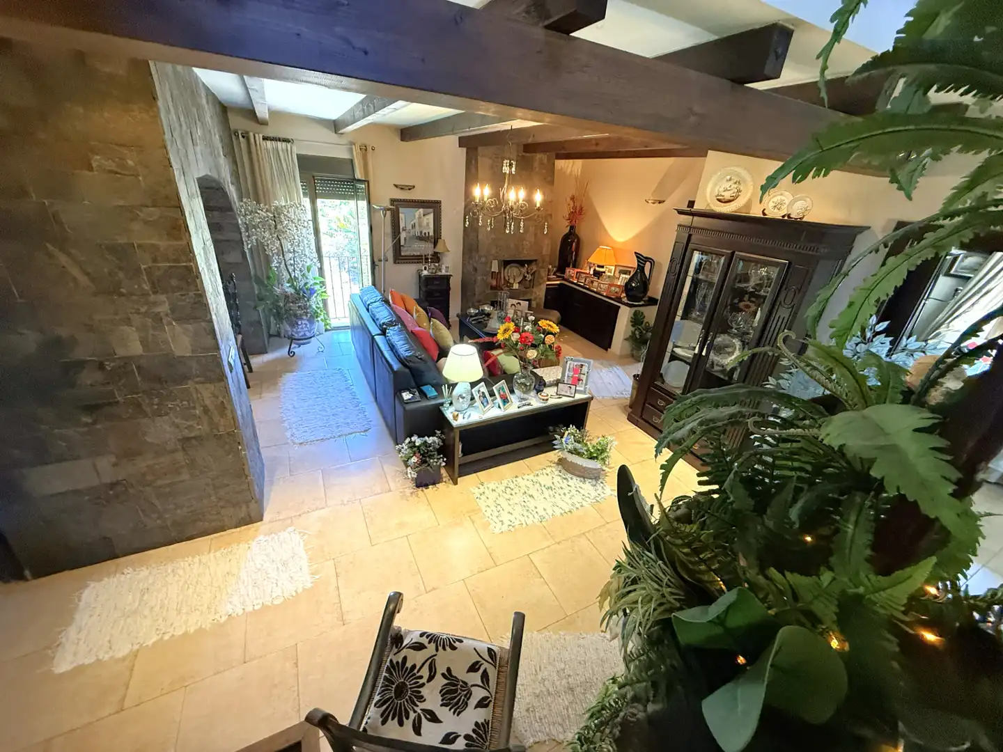 Sala de estar de Casa o chalet en venta en Coín con Aire acondicionado, Calefacción y Jardín privado
