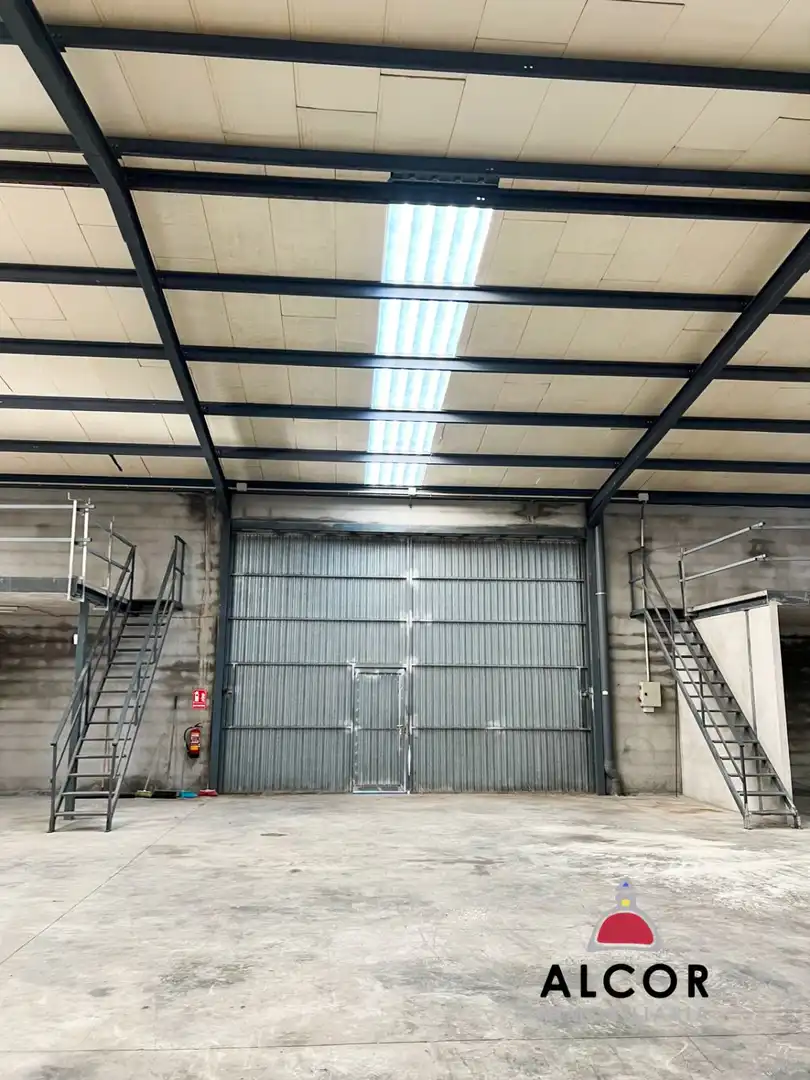 Vista exterior de Nave industrial en venta en Benicarló
