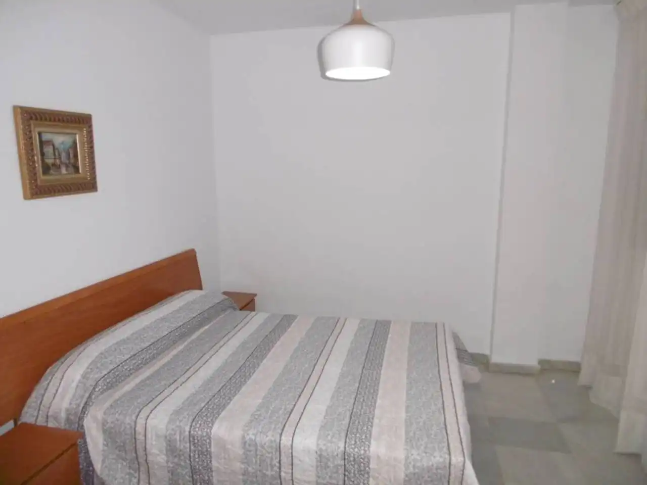 Habitación de Piso de alquiler en Almería con Amueblado