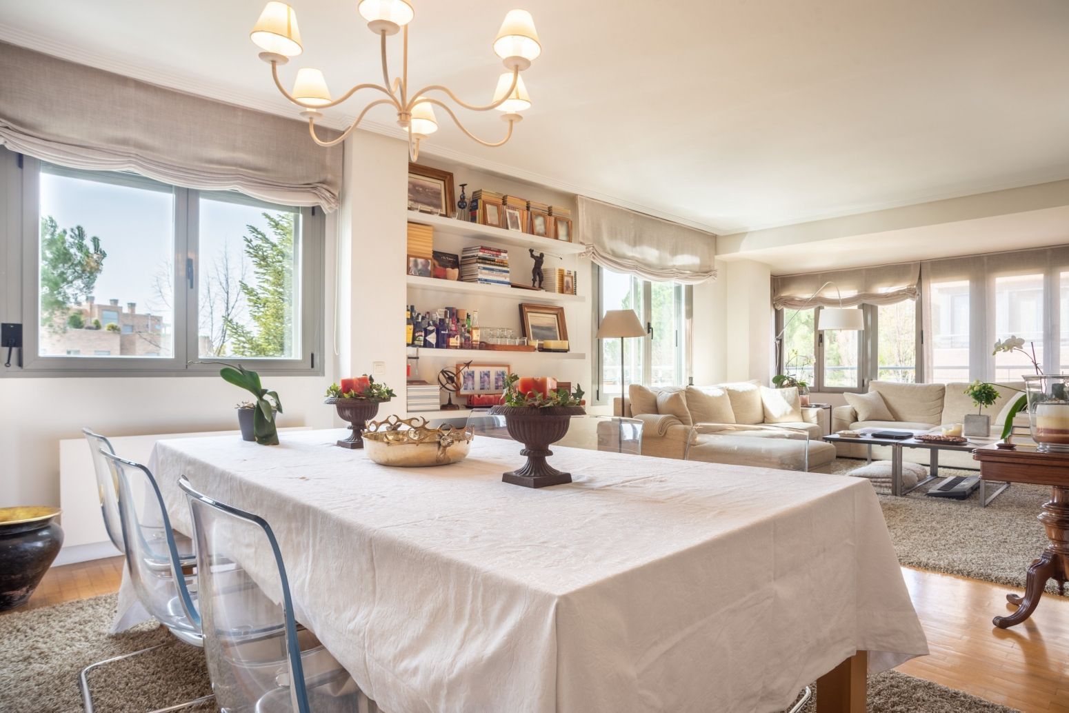 Dining room of Flat for sale in La Moraleja  with Air Conditioner, Heating and Private garden