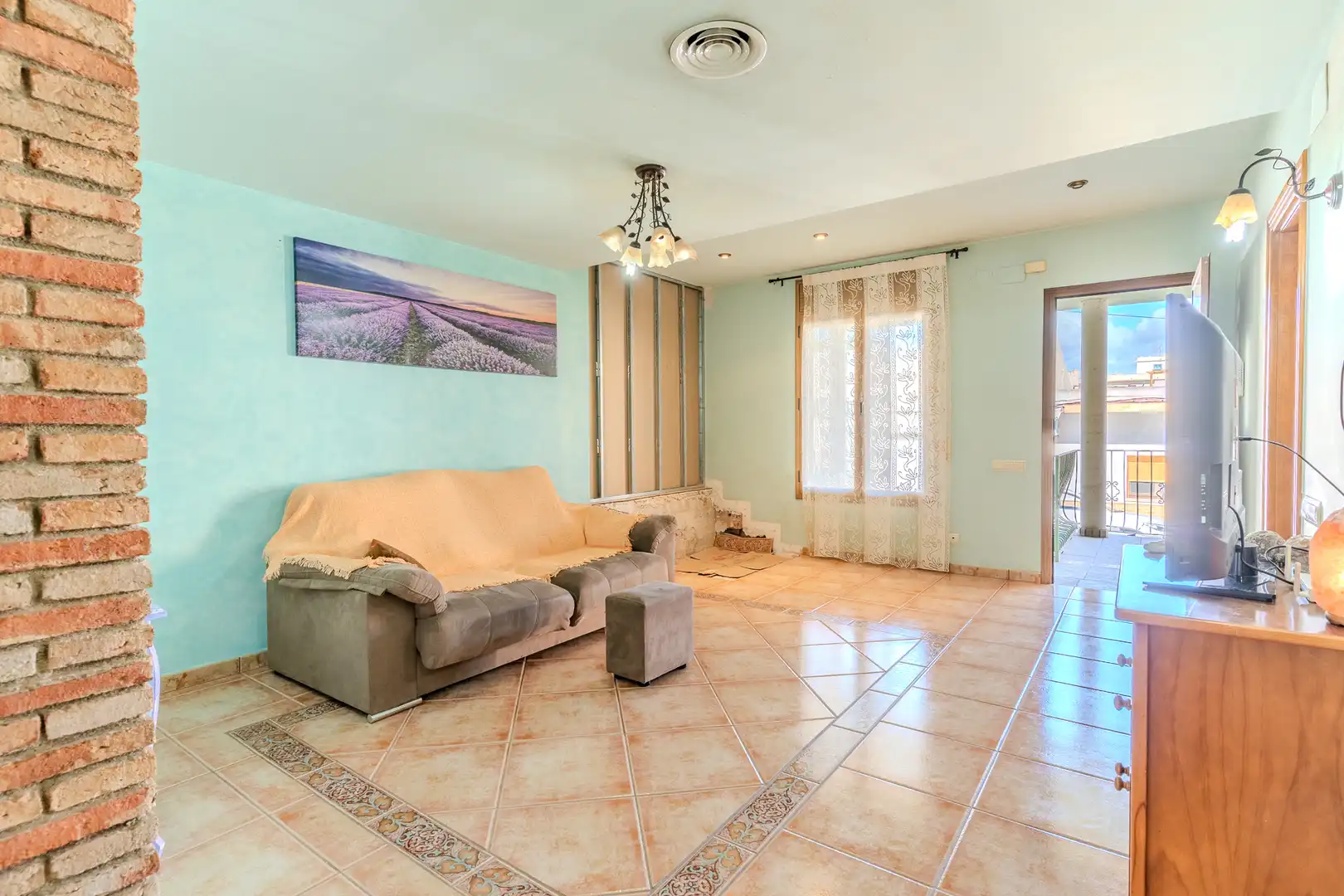 Sala de estar de Casa o chalet en venta en Deltebre con Calefacción, Terraza y Trastero