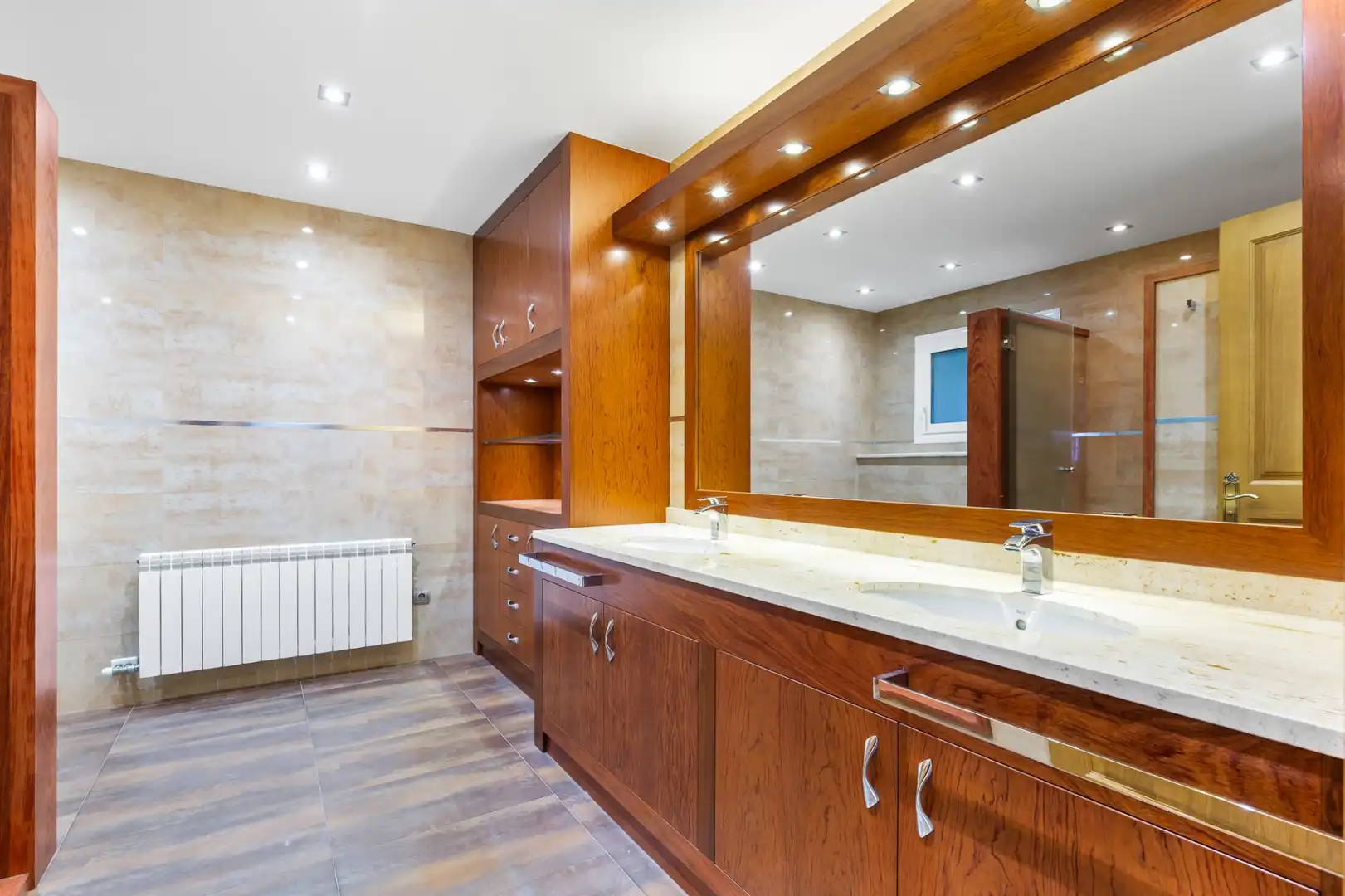 Bathroom of Flat for sale in Barcelona  with Air Conditioner, Heating and Terrace