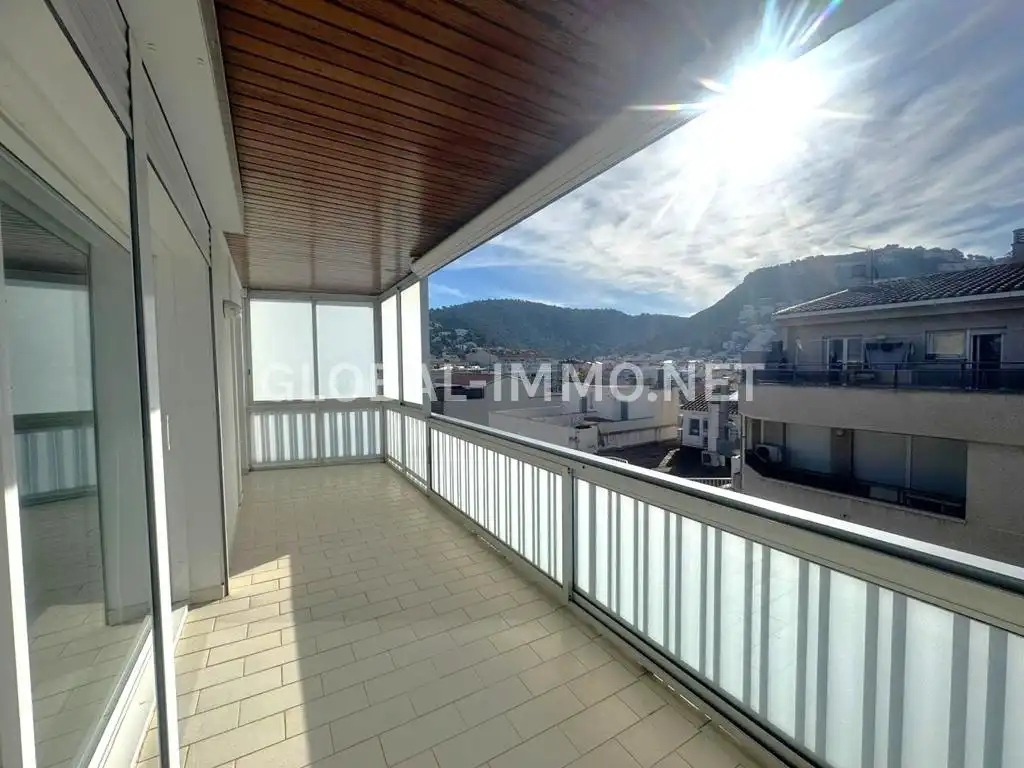 Mini appartamento con ascensore in vendita a Avinguda de Rhode, imagen 4