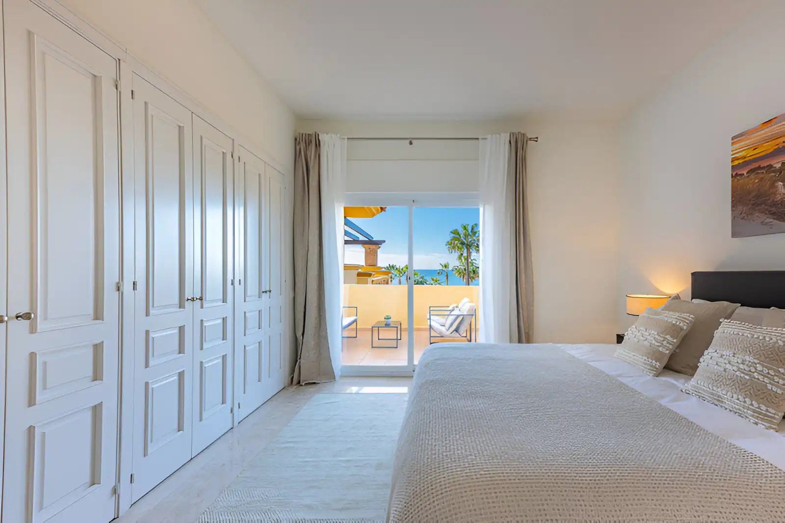 Habitación de Apartamento en venta en Marbella con Aire acondicionado, Terraza y Trastero