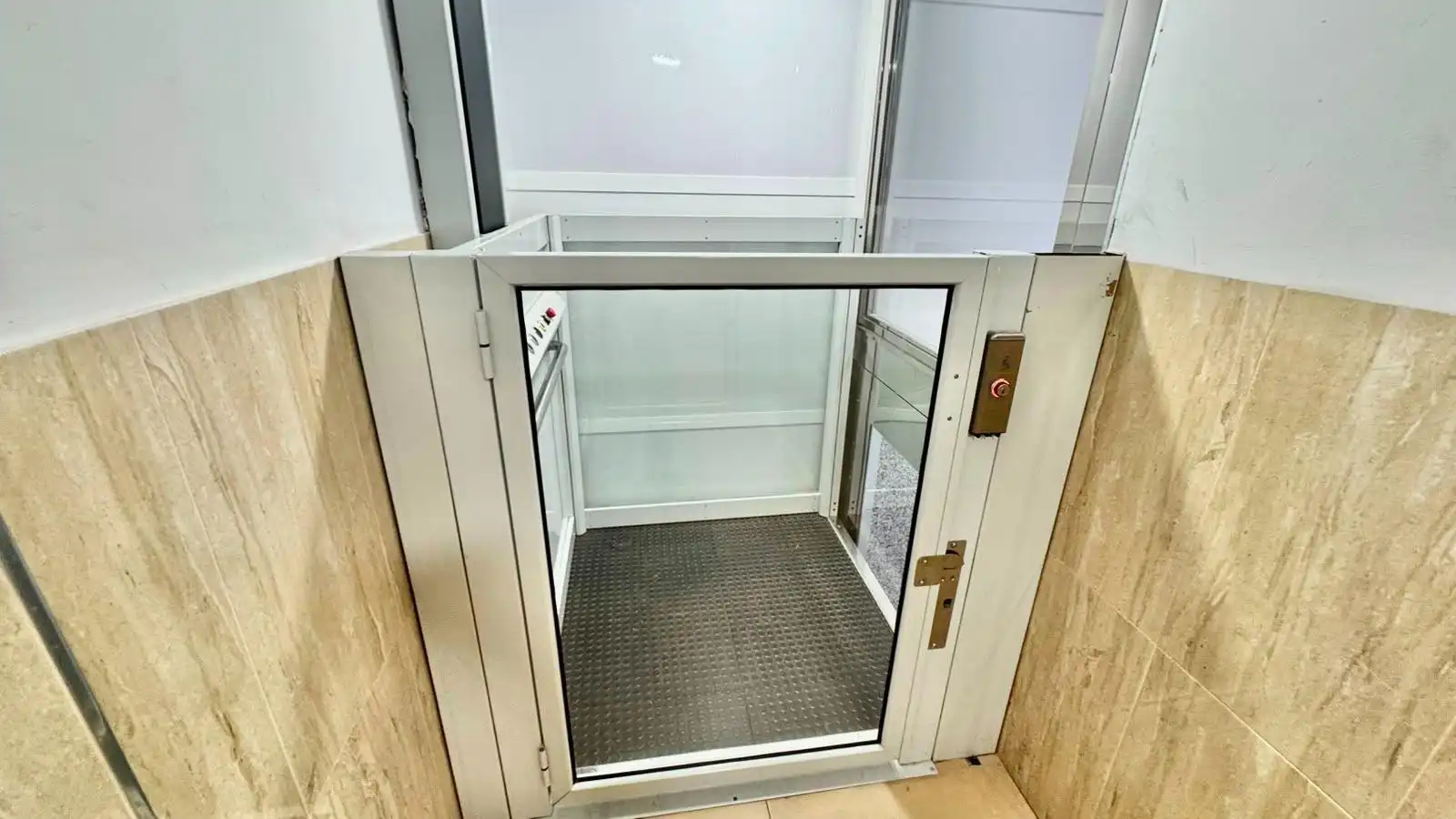 Piso con ascensor en venta en Carretera de Cádiz, imagen 16