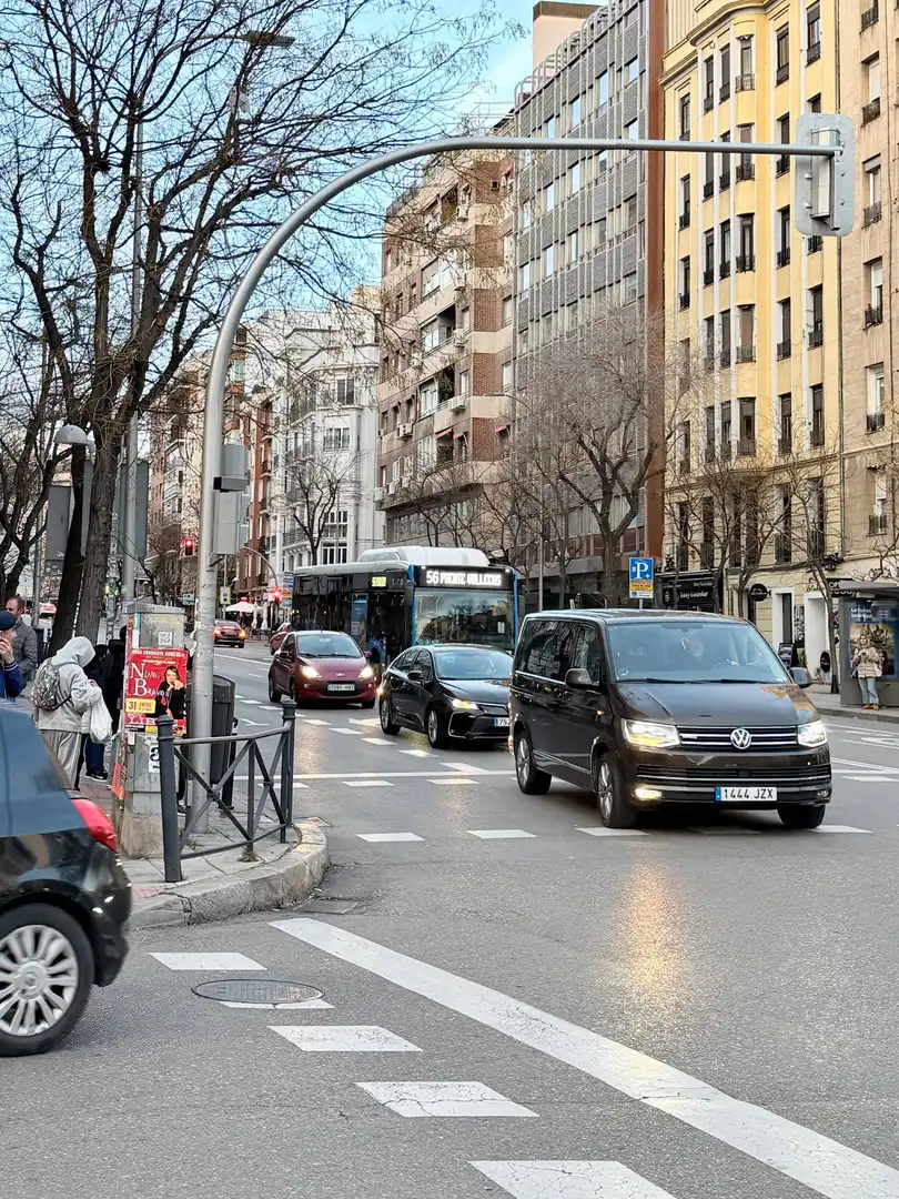 Vista exterior de Piso en venta en Madrid con Aire acondicionado, Calefacción y Parquet