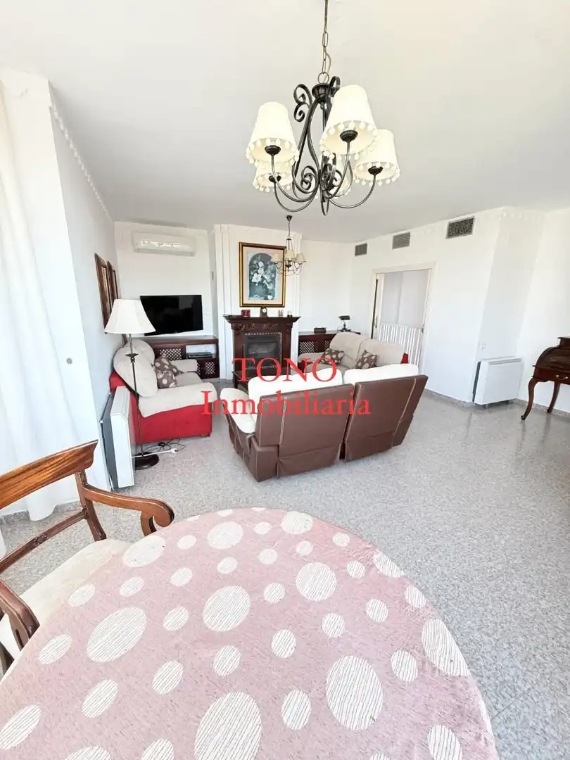 Detached house with terrace for sale in Calle Adriano 12, imagen 13