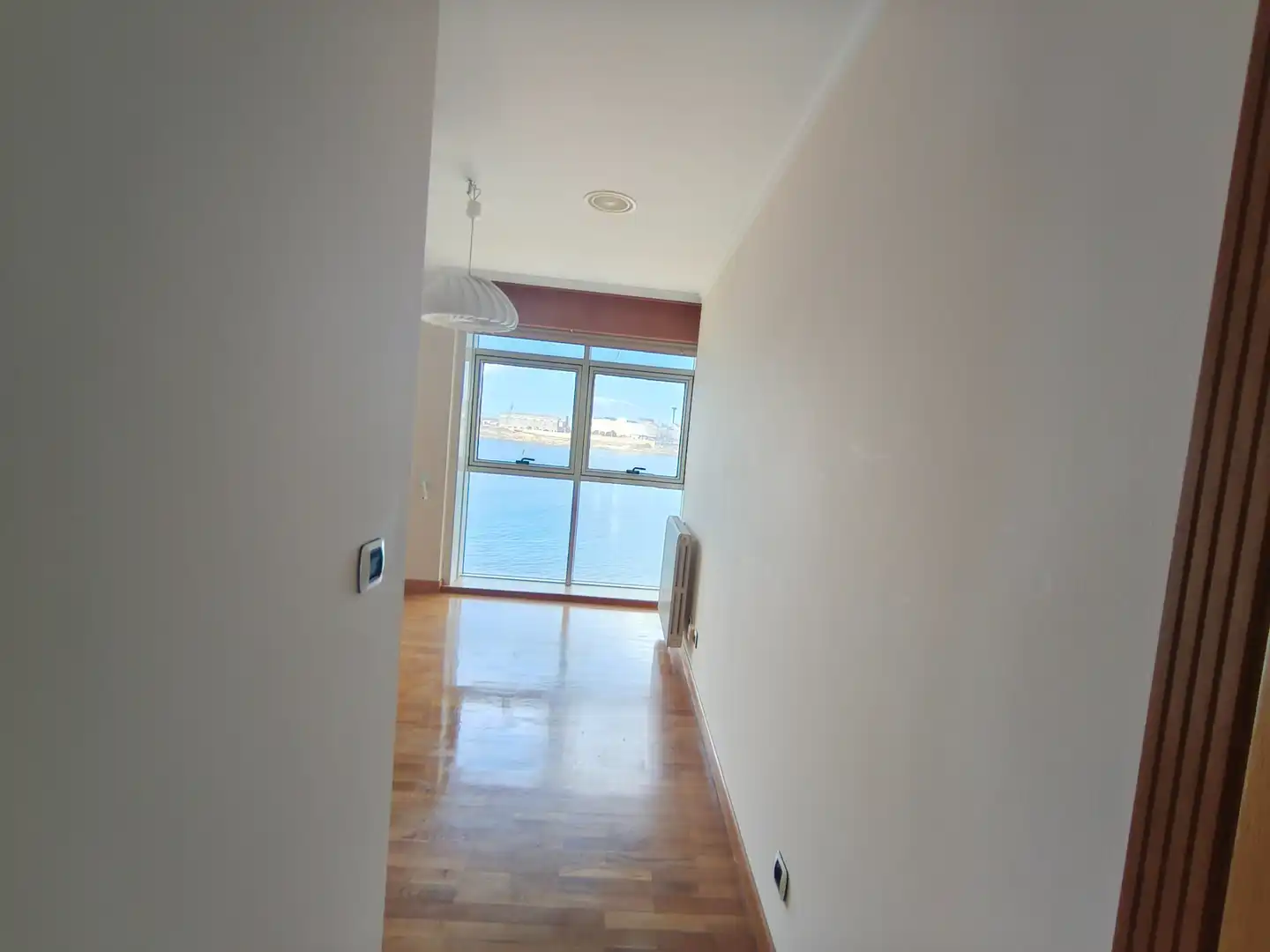 Wohnung zur Miete in A Coruña Capital  mit Heizung, Parkett und Ofen