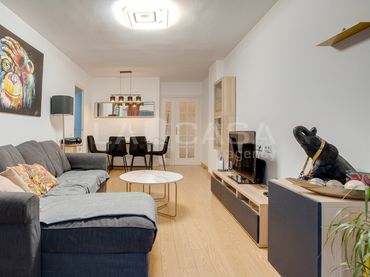 Pis amb balcó en venda a Sant Martí