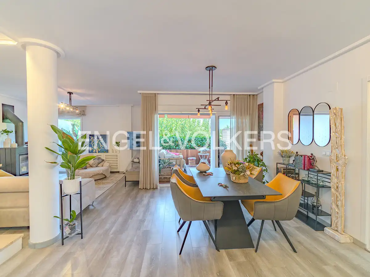 Casa bifamiliare con balcone in vendita a Carrer Pintor el Greco 8, imagen 15
