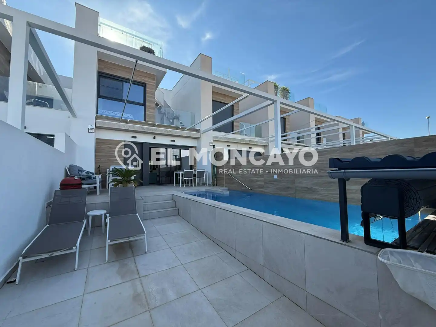 Vista exterior de Casa adosada en venta en Rojales con Aire acondicionado, Calefacción y Jardín privado