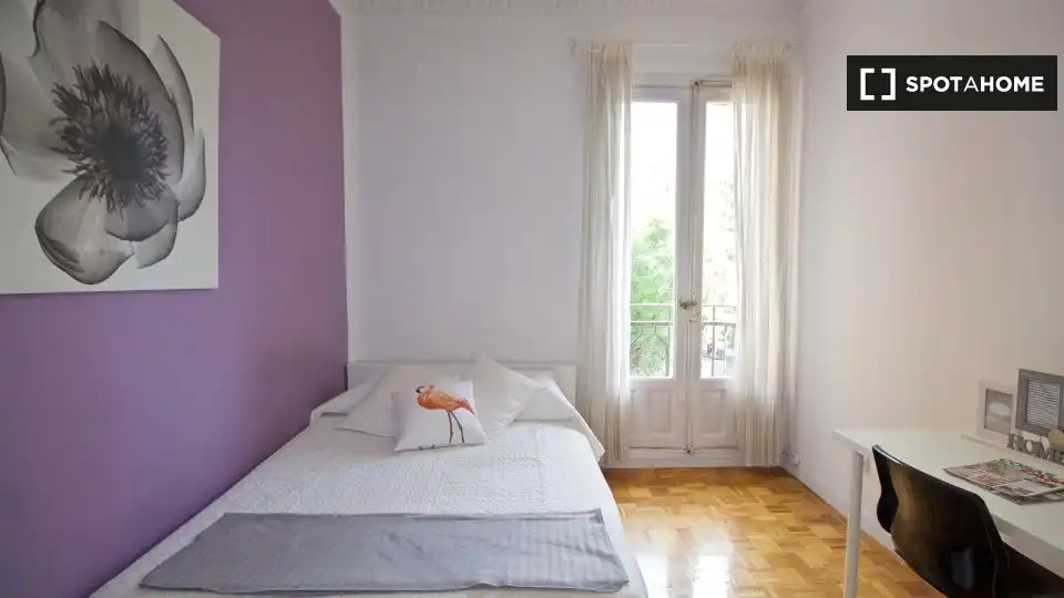 Room in Trafalgar