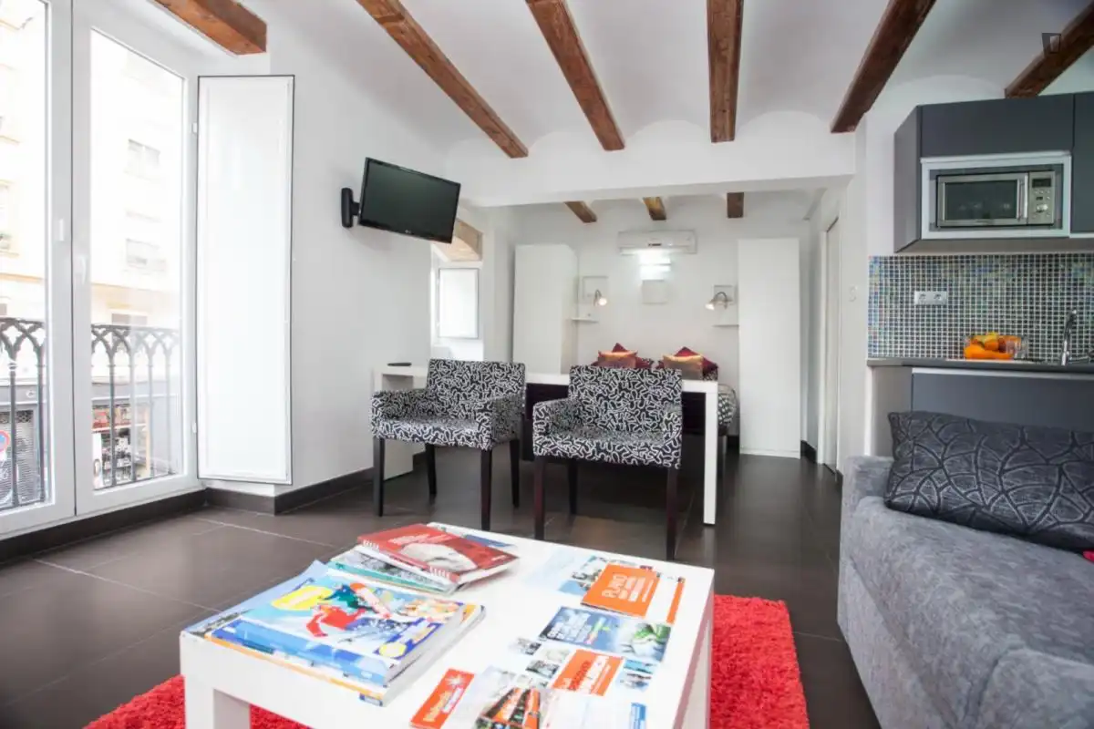 Study for rent in La Roqueta
