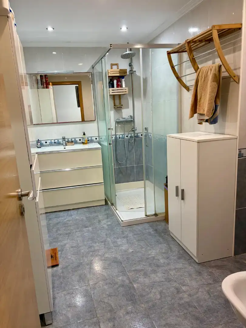 Bathroom of Flat for sale in Cervo, Lugo