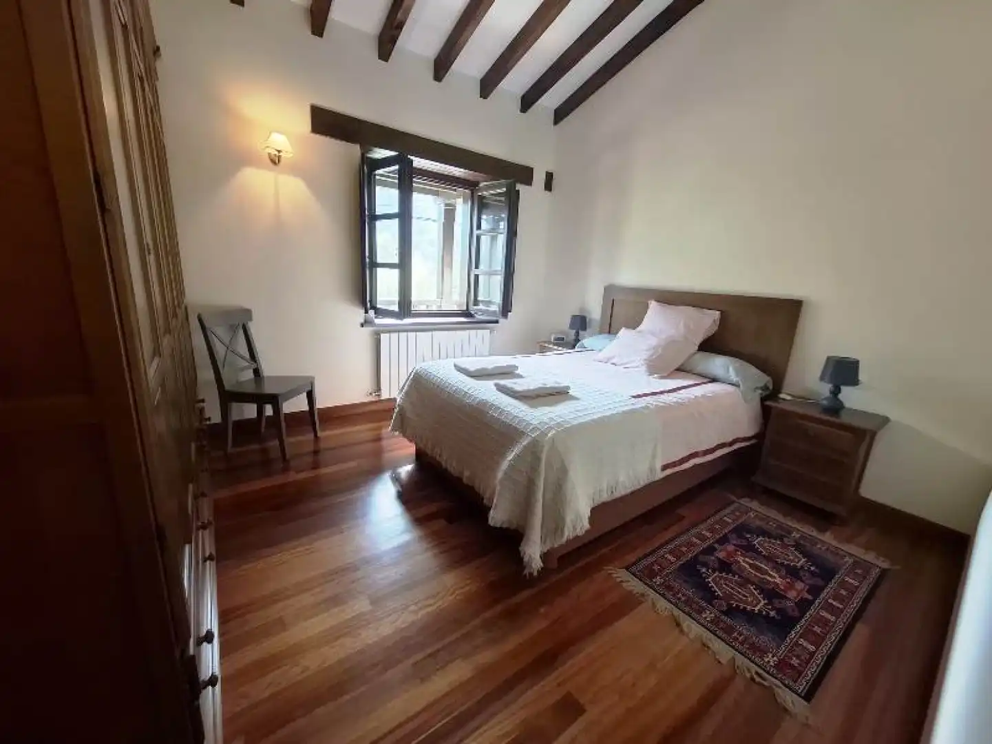 Habitación de Casa o chalet en venta en Los Tojos  con Calefacción y Trastero