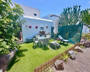 Jardí de Casa adosada en venda en Teguise amb Terrassa, Moblat i Forn