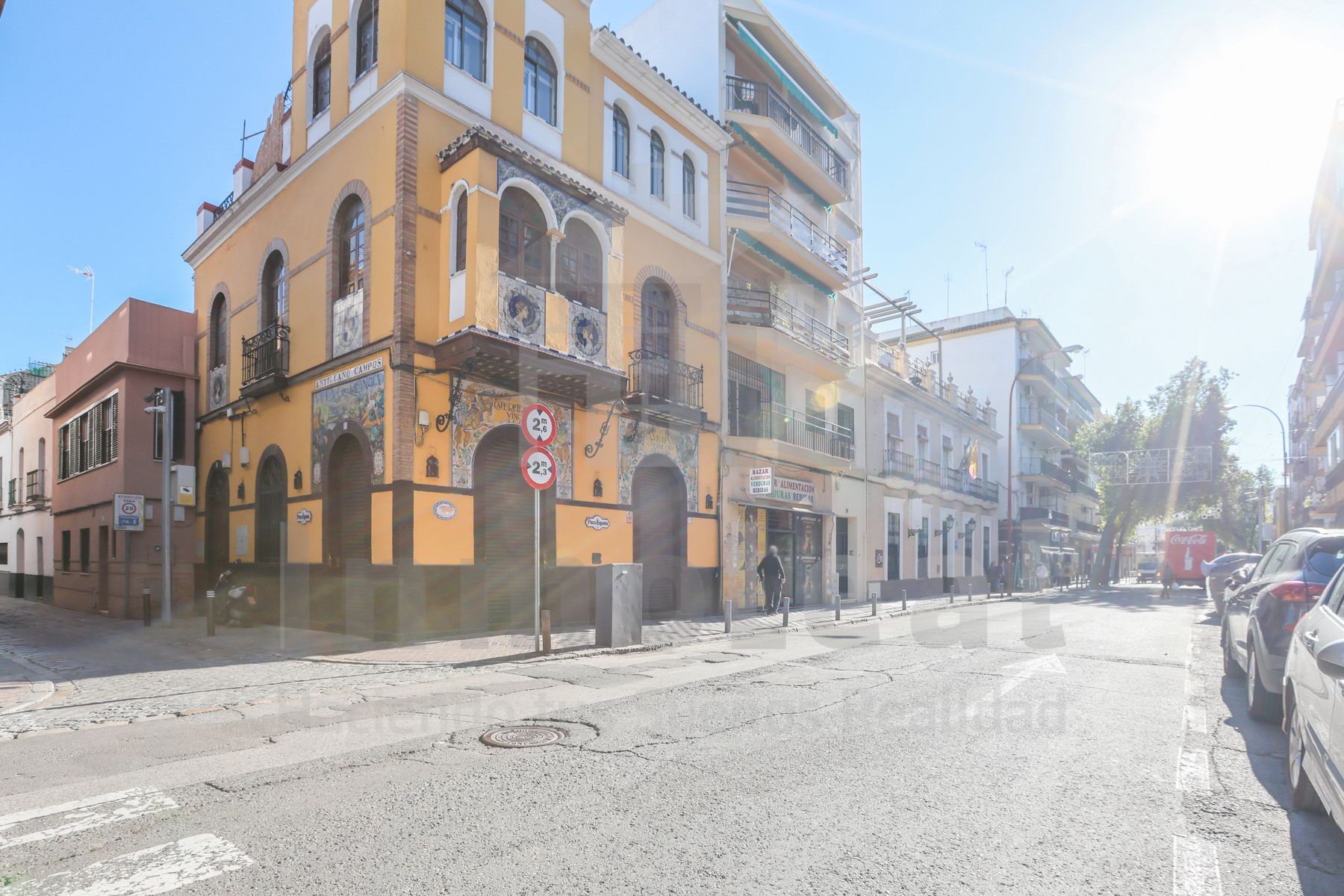 Exterior view of Flat for sale in  Sevilla Capital  with Air Conditioner, Storage room and Balcony