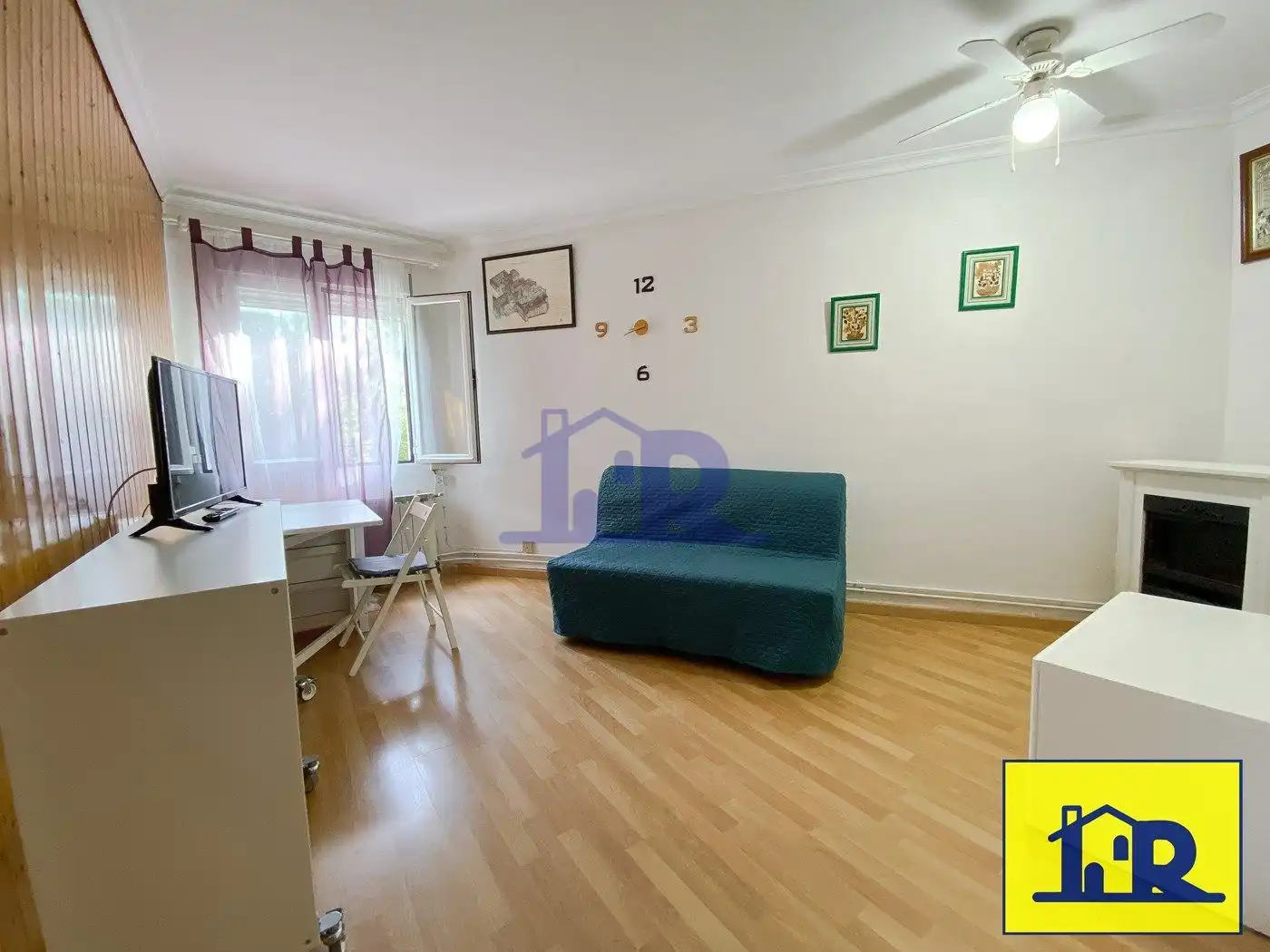 Schlafzimmer von Wohnung zum Verkauf in Cuenca mit Heizung und Möbliert