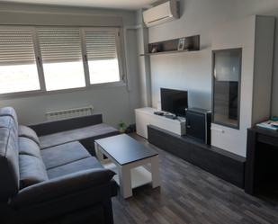 Living room of Flat for sale in Parla  with Air Conditioner, Heating and Parquet flooring