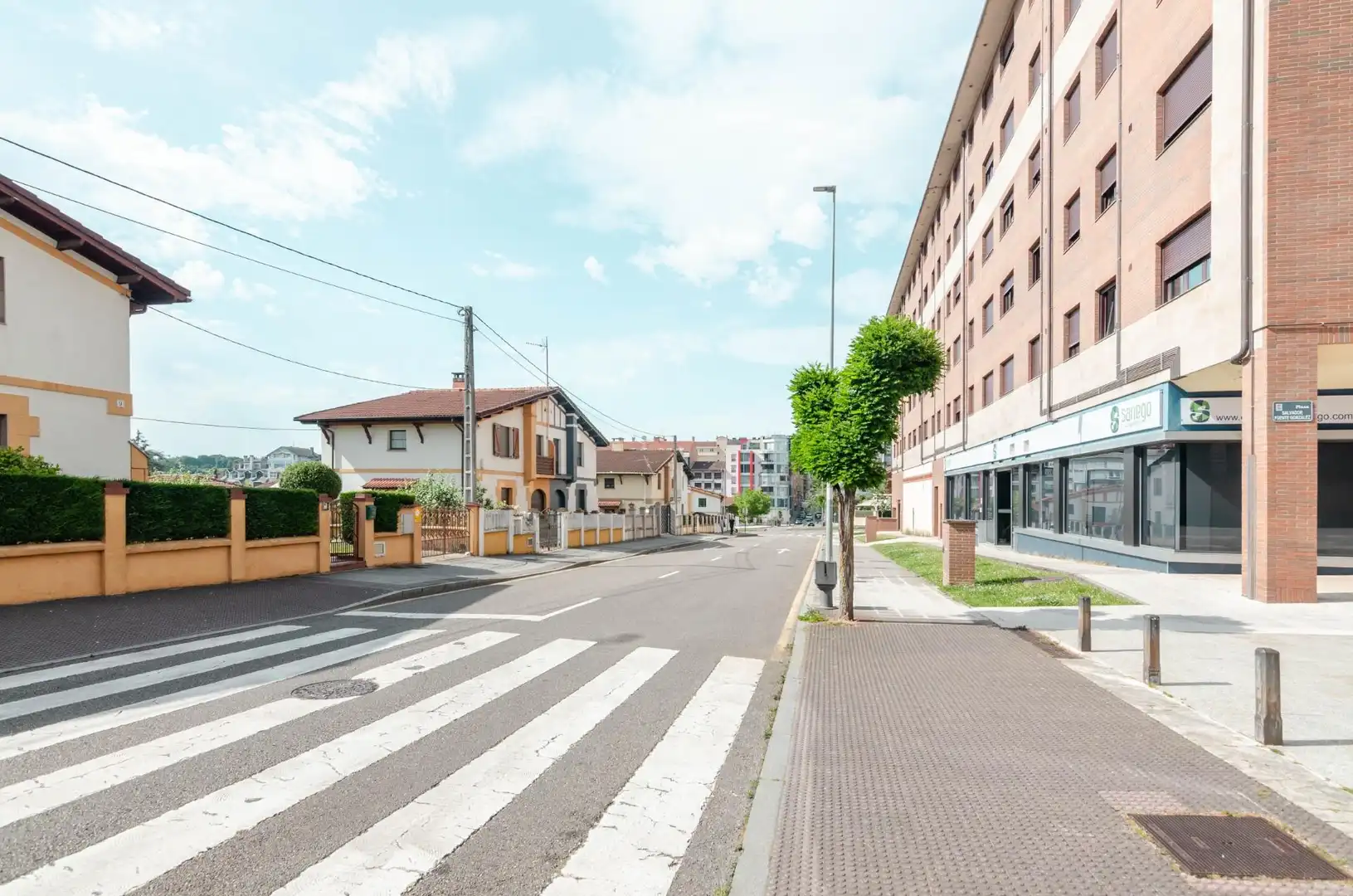 Vista exterior de Piso en venta en Siero con Calefacción, Parquet y Trastero