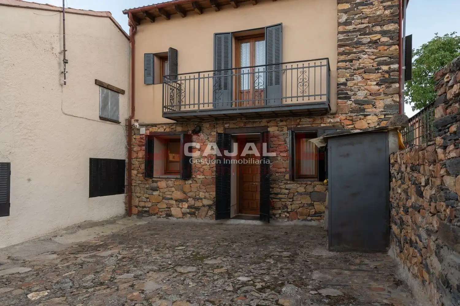 Vista exterior de Casa o xalet en venda en Riaza