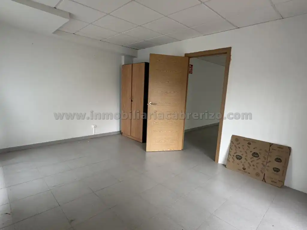 Oficina en venta en  Logroño