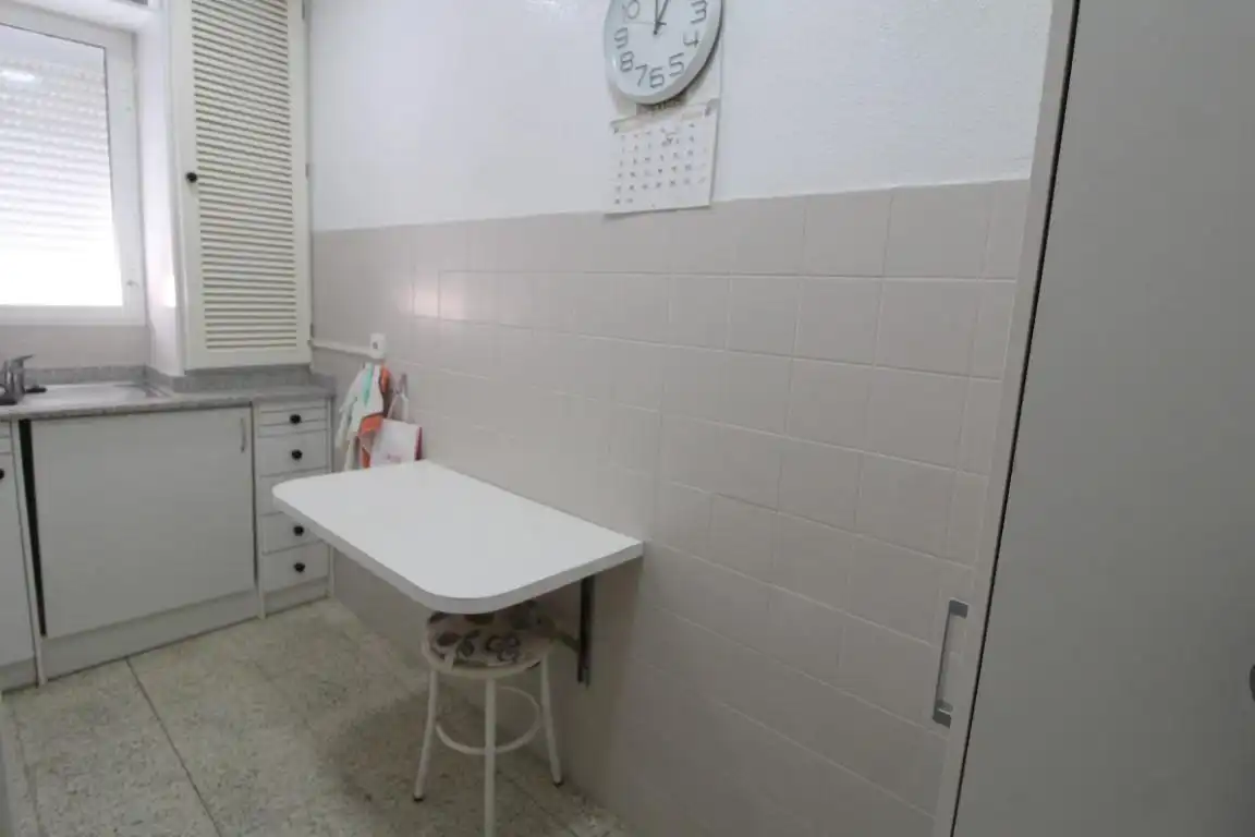 Cuina de Apartament en venda en Torrevieja amb Terrassa