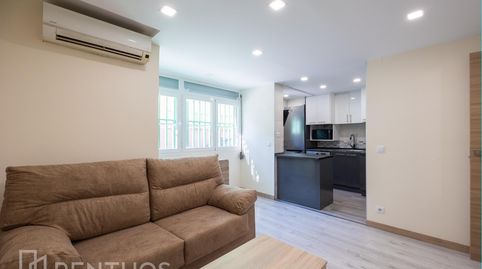 Foto 4 de Planta baja de alquiler en Caucho, Arcos, Madrid Capital