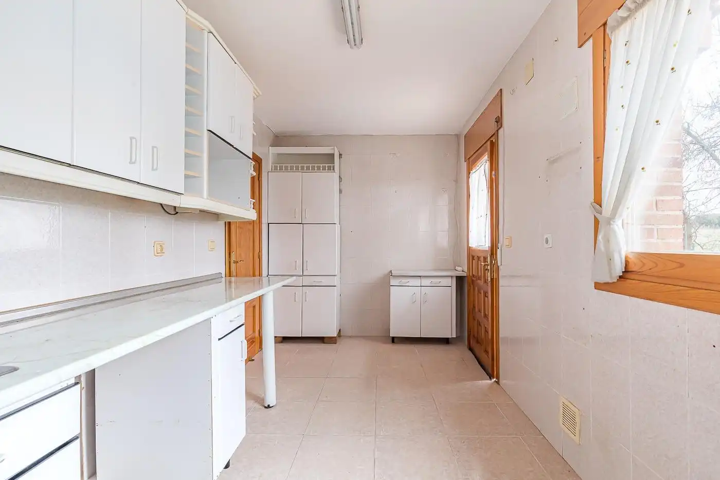 Cocina de Casa adosada en venta en Galapagar con Calefacción, Jardín privado y Terraza