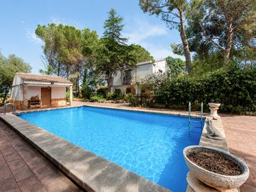 Chalet con balcón en venta en Calle Tarragona