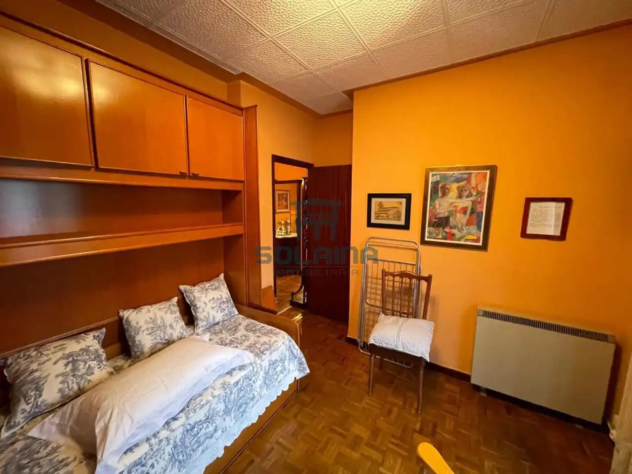 Habitación de Piso en venta en Ourense Capital  con Calefacción, Parquet y Balcón