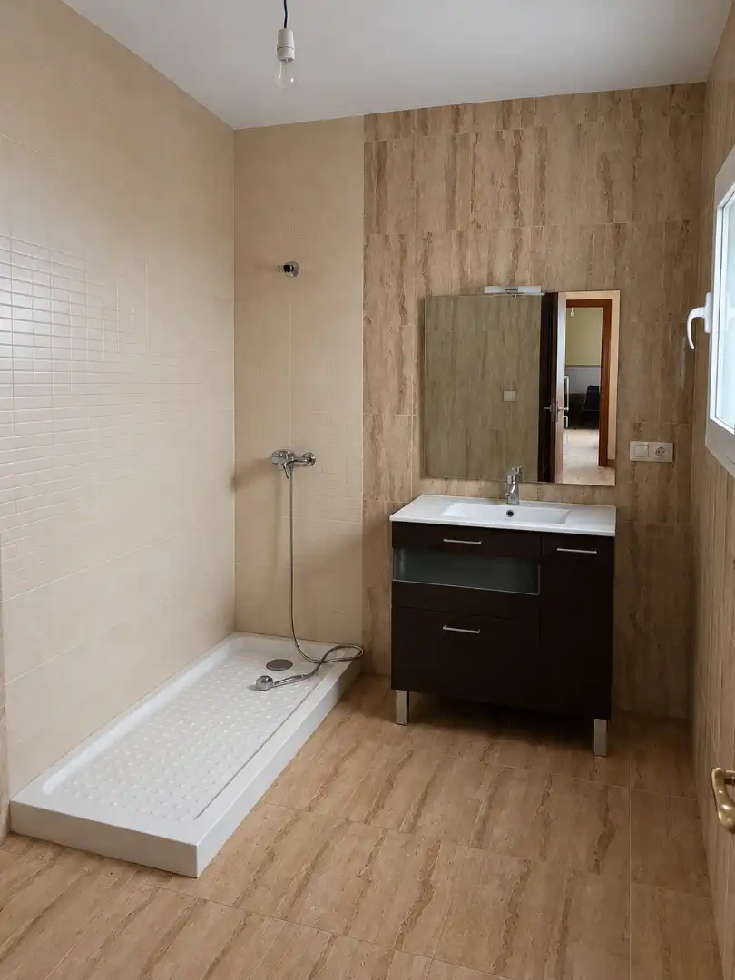 Bathroom of Houses for sale in Castuera, Badajoz