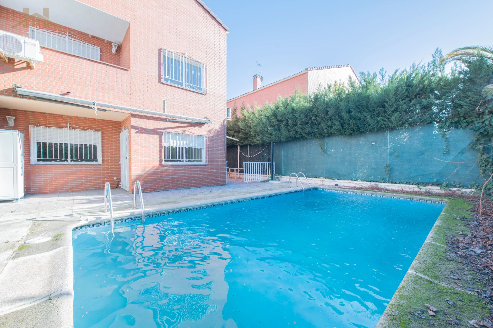 Piscina de Casa adosada en venda en Rivas-Vaciamadrid amb Aire condicionat, Calefacció i Traster