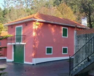 Vista exterior de Casa o xalet en venda en Valdoviño amb Terrassa