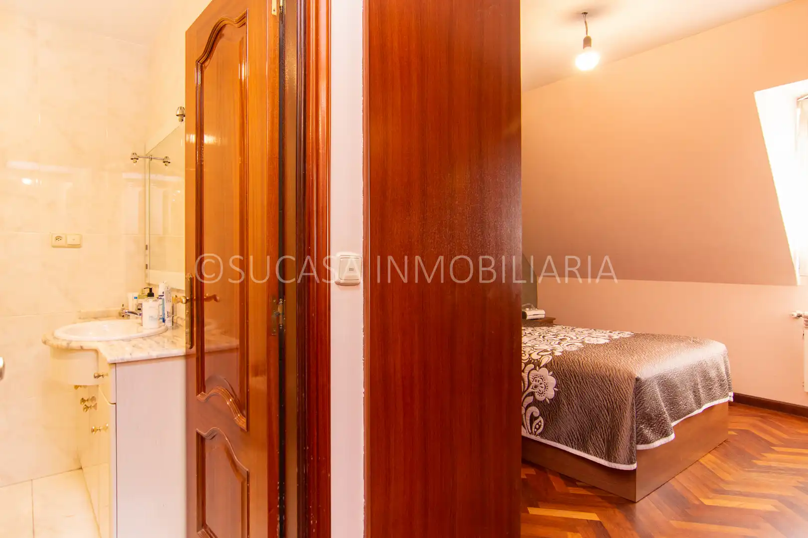 Bedroom of Detached homes for sale in Culleredo  with Air Conditioner, Heating and Parquet flooring