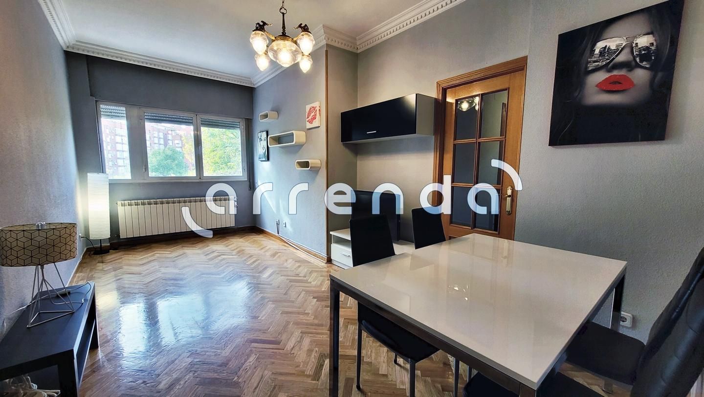 Habitación de Planta baja de alquiler en  Madrid Capital con Calefacción
