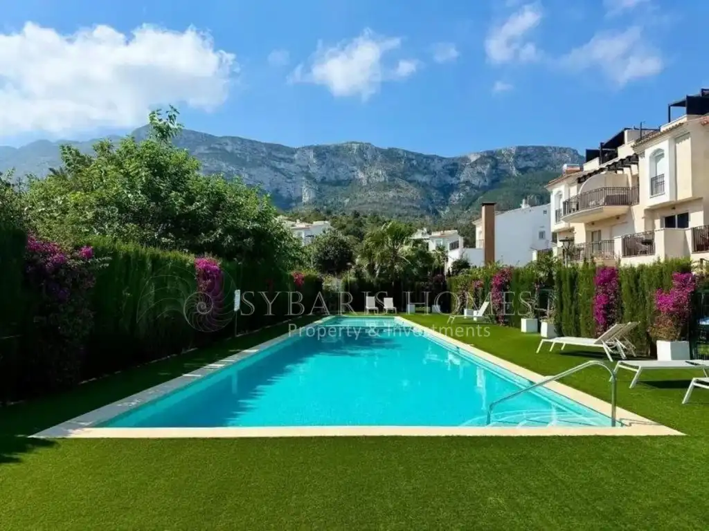 Appartement compact avec piscine à vendre à El Montgó